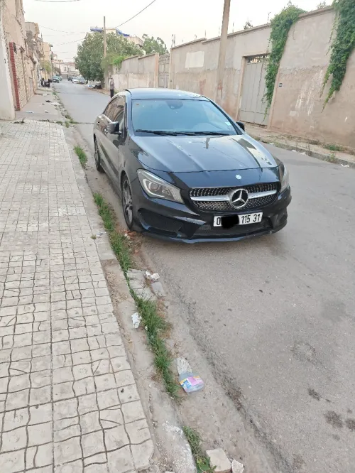 Mercedes CLA 2015 Coupé Exclusif + AMG 