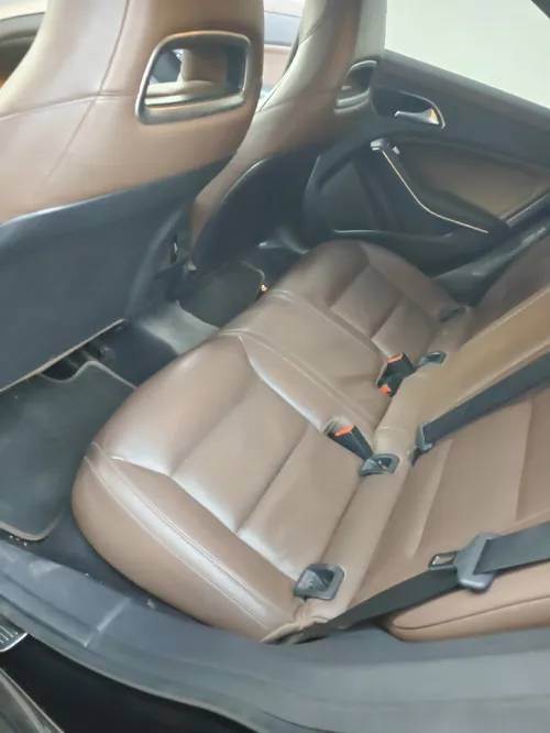 Mercedes CLA 2015 Coupé Exclusif + AMG 