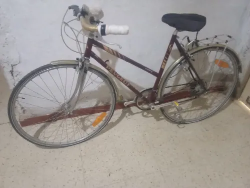Vend vélo course Peugeot