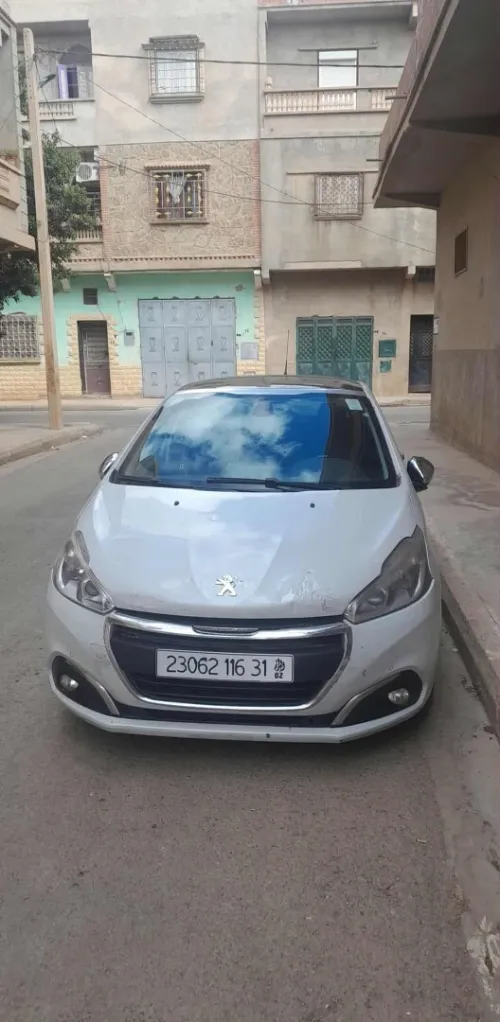 Peugeot 208 2016 Allure Facelift