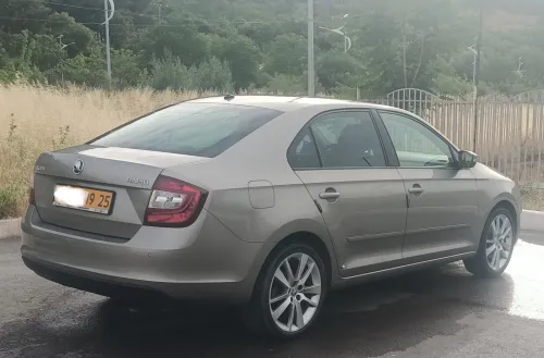 Skoda Rapid 2019 Ambition
