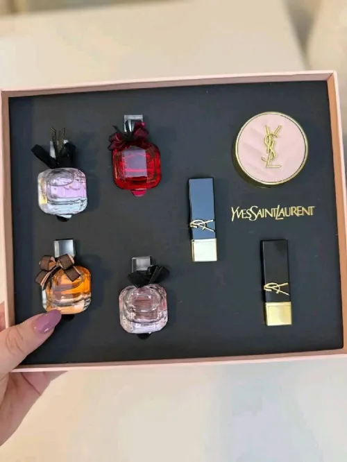 Coffret miss dior - Coffret Chanel - coffret libre - coffret GC - Fragrance favourite