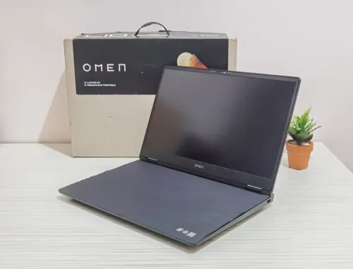 HP OMEN 17 RYZEN AI 9 365 RTX 5070 RAM 32GB DDR5 SSD 1TB ÉCRAN 17" QHD