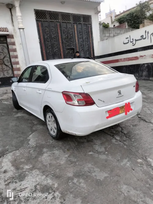 Peugeot 301 2013 Fennec