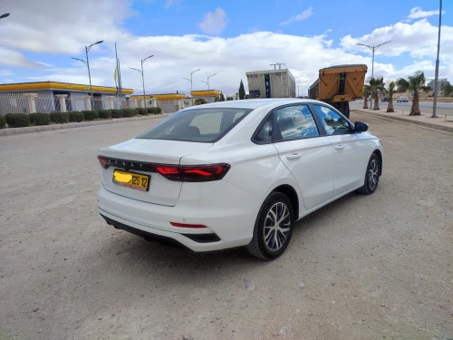Geely Emgrand 2025 