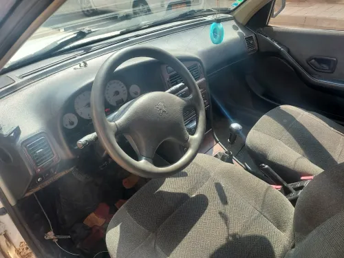Peugeot Pars 2011 7/10