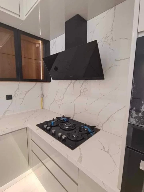 Marbre et Quartz et Granite