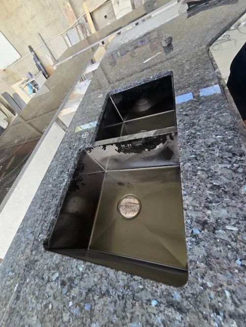 Quartz et Granite e Marbre
