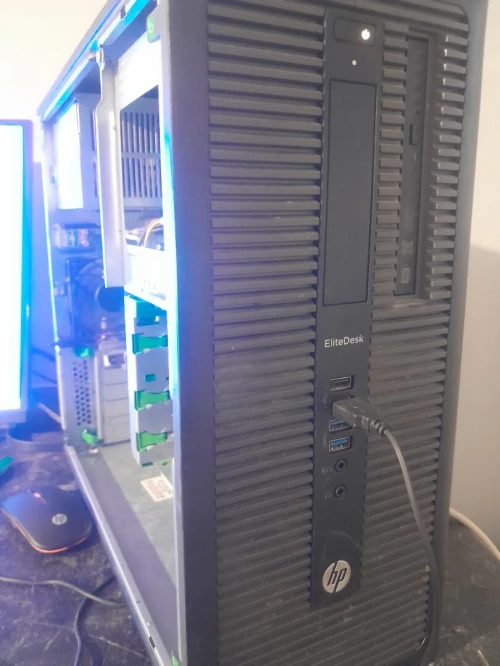 كمبيوتر HP EliteDesk (i5/4GB/SSD) -