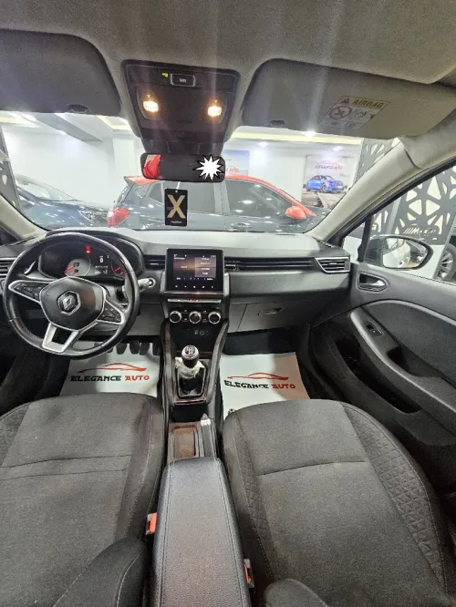 Clio 5 Clio 5 2021 0 retouches