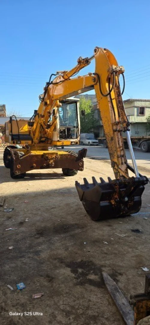 LIEBHERR EXCAVATRICE 312 1997