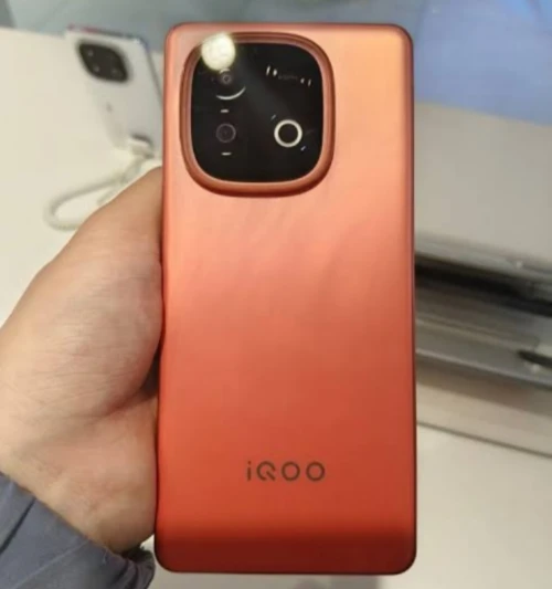 Vivo IQOO Z10 Turbo Pro