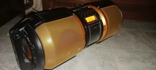 BOMBOX SHARP