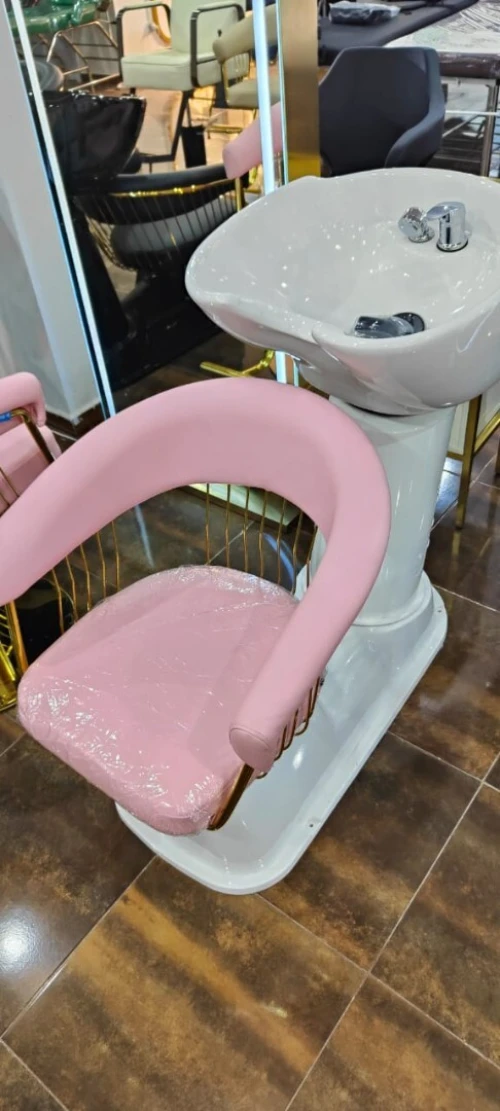 Lave-tête Rose et fauteuils