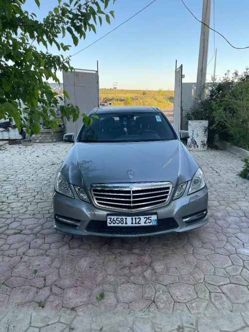 Mercedes Classe E 2012 AVANTGARDE Pack AMG