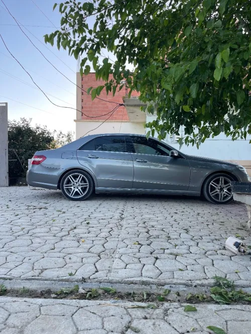 Mercedes Classe E 2012 AVANTGARDE Pack AMG