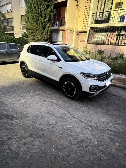 Volkswagen Tacqua 2023 