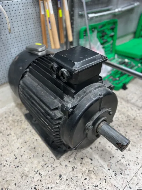 MOTEUR ELECT 2800 2HP 3HP 4HP 5HP 7.5HP 10HP 30HP 40HP