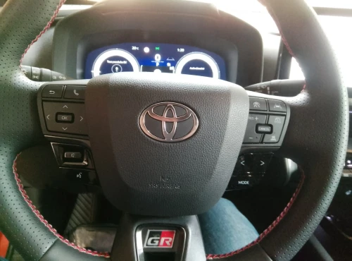 Toyota C .HR 2026 GR sport