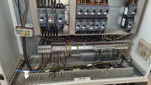 Electricité industrielle et maintenance