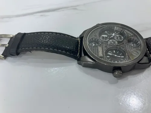 Montre marque ernest