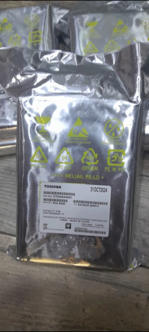 Disk dure 4T Toshiba jamais utilisé 17000da