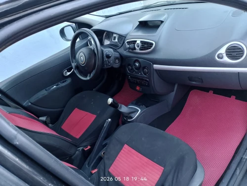 Renault Clio 3 2012 Night and Day
