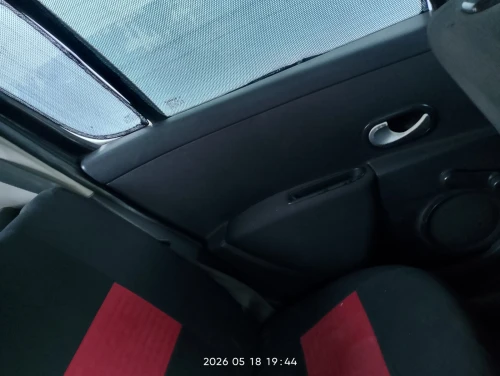 Renault Clio 3 2012 Night and Day