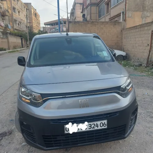 Fiat Doblo 2024 Italie