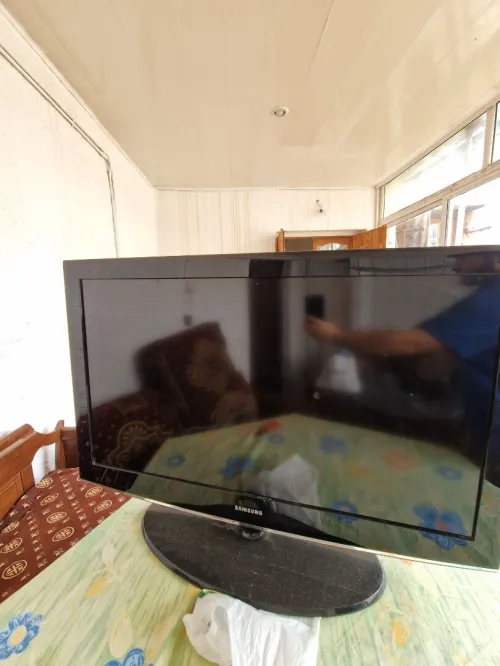 Télévision Samsung 45 pouces Mrhba bikom 