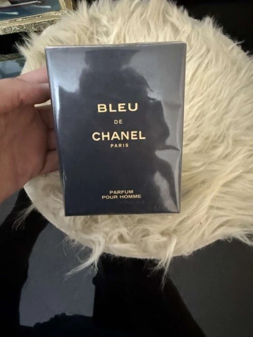 Christian Dior paris bleu chanel