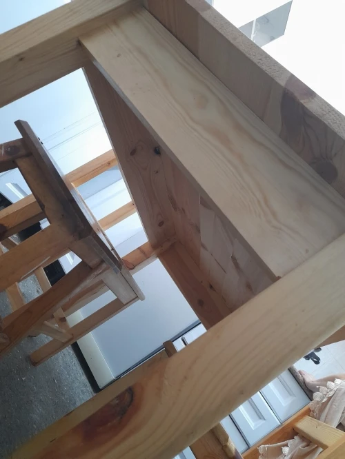 Table 1m18cm sur 70 cm