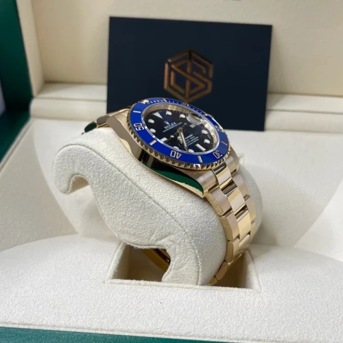 Rolex SUBMARINER DATE YellowGold