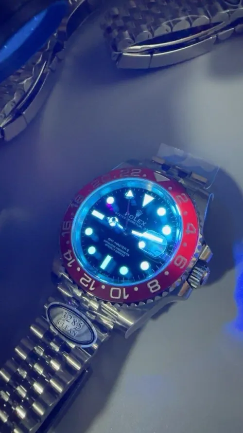 Montre Rolex Gmt Master II Pebsi " Clean/Clone "