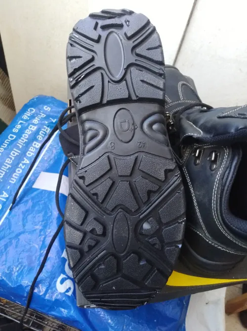 CHAUSSURE DE SECURITE  P42