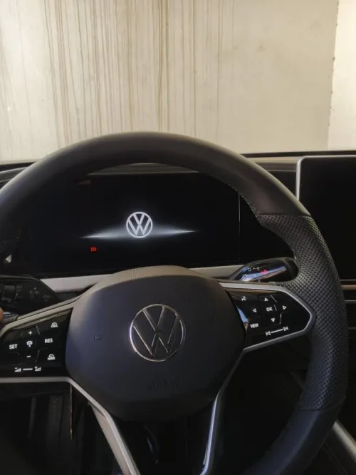 Volkswagen Passat 2025 Pero