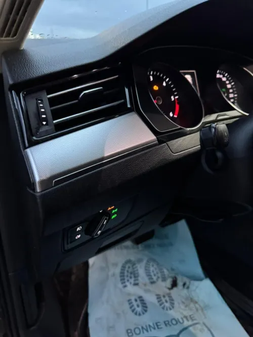 Volkswagen Passat 2019 Confortline