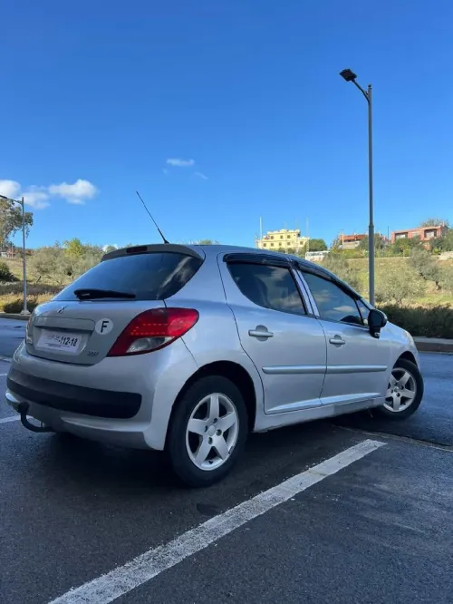 Peugeot 207 2012 