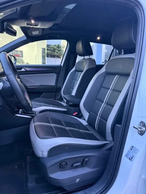 Volkswagen T-Roc 2025 R-Line 