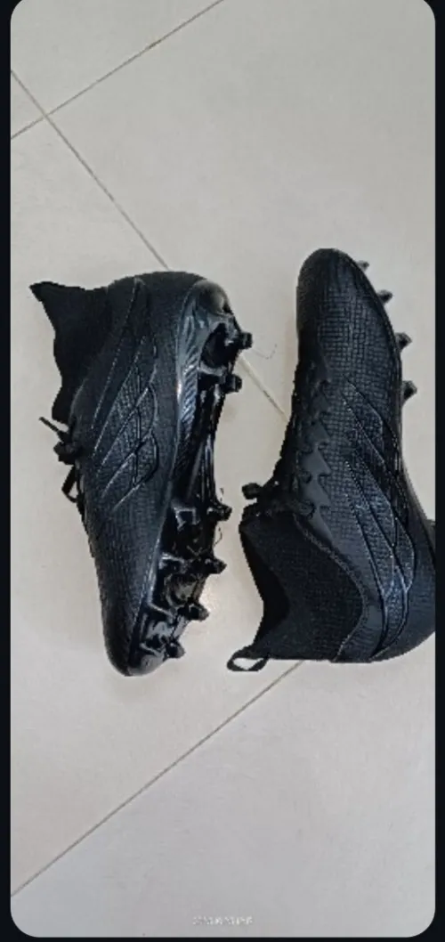 حذاء رياضي soulier 