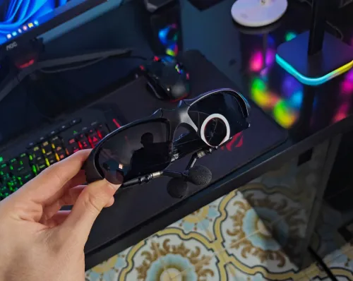 Lunettes de soleil tendance avec écouteurs Bluetooth intégrés