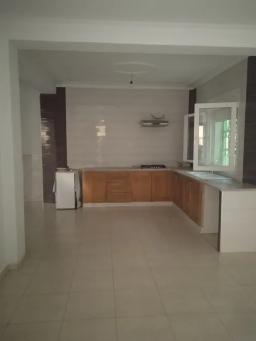 Location Appartement Niveau de villa F5 Alger Cheraga