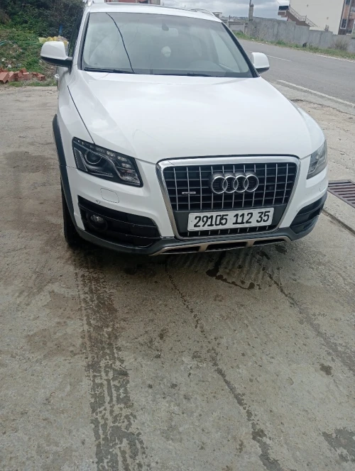 Audi Q5 2012 Off Road