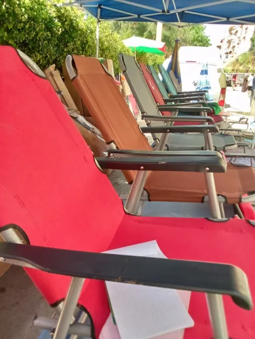 Chaise et parasol de plage