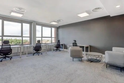 Bureau privé à louer pour 4 personnes à Algiers, El Biar Saint Raphaël