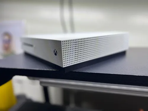Xbox One S