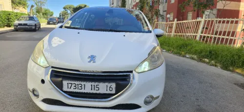 Peugeot 208 2015 Allure