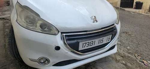 Peugeot 208 2015 Allure