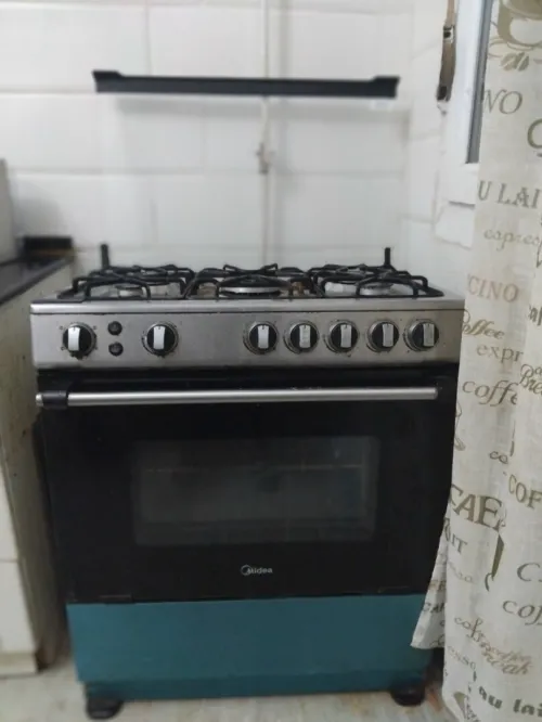 cuisinière 5 feu et four