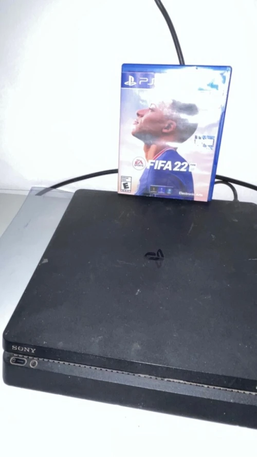 PLAY 4 slim 10/10 862gb